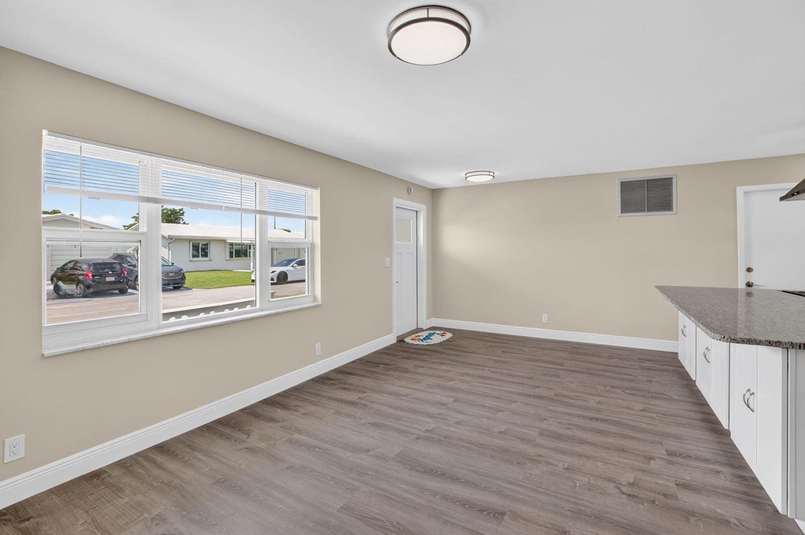 2081 SW 13th Terrace — photo 10