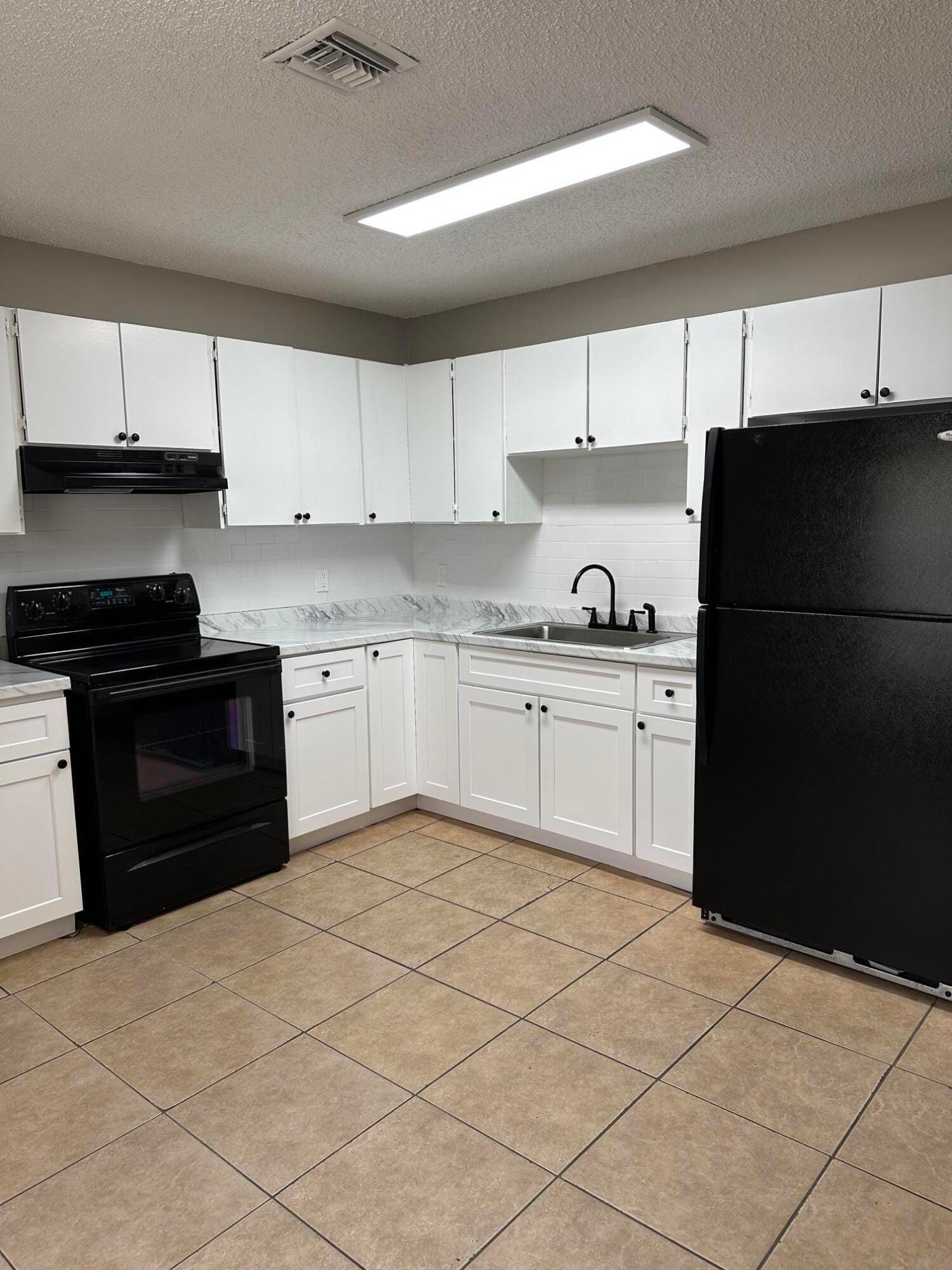4833 Serafica Drive 4845 — photo 4
