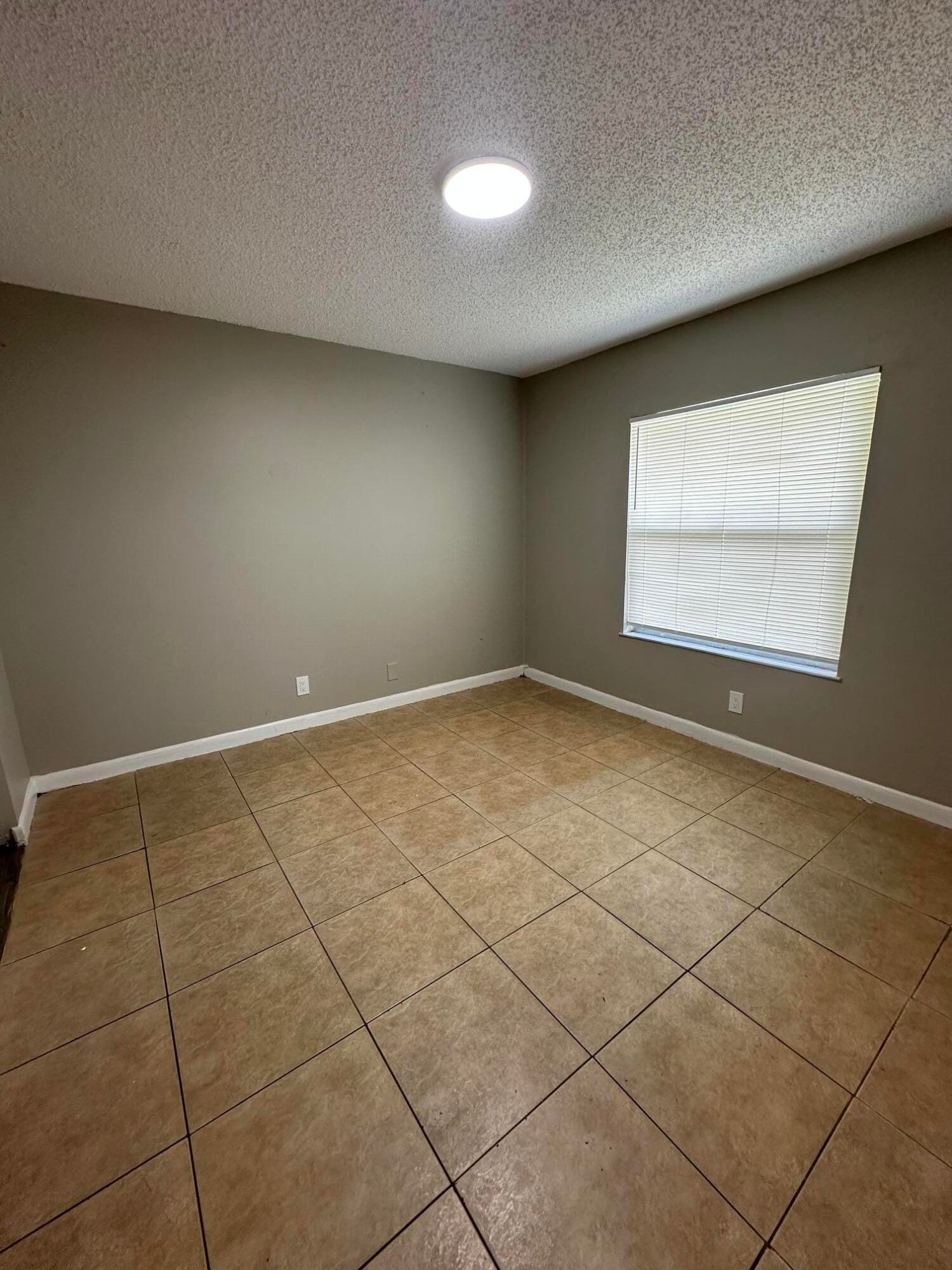 4833 Serafica Drive 4845 — photo 6