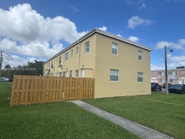 8454 NW 4th Avenue 8454, Sunset Palm Villas, Miami, FL