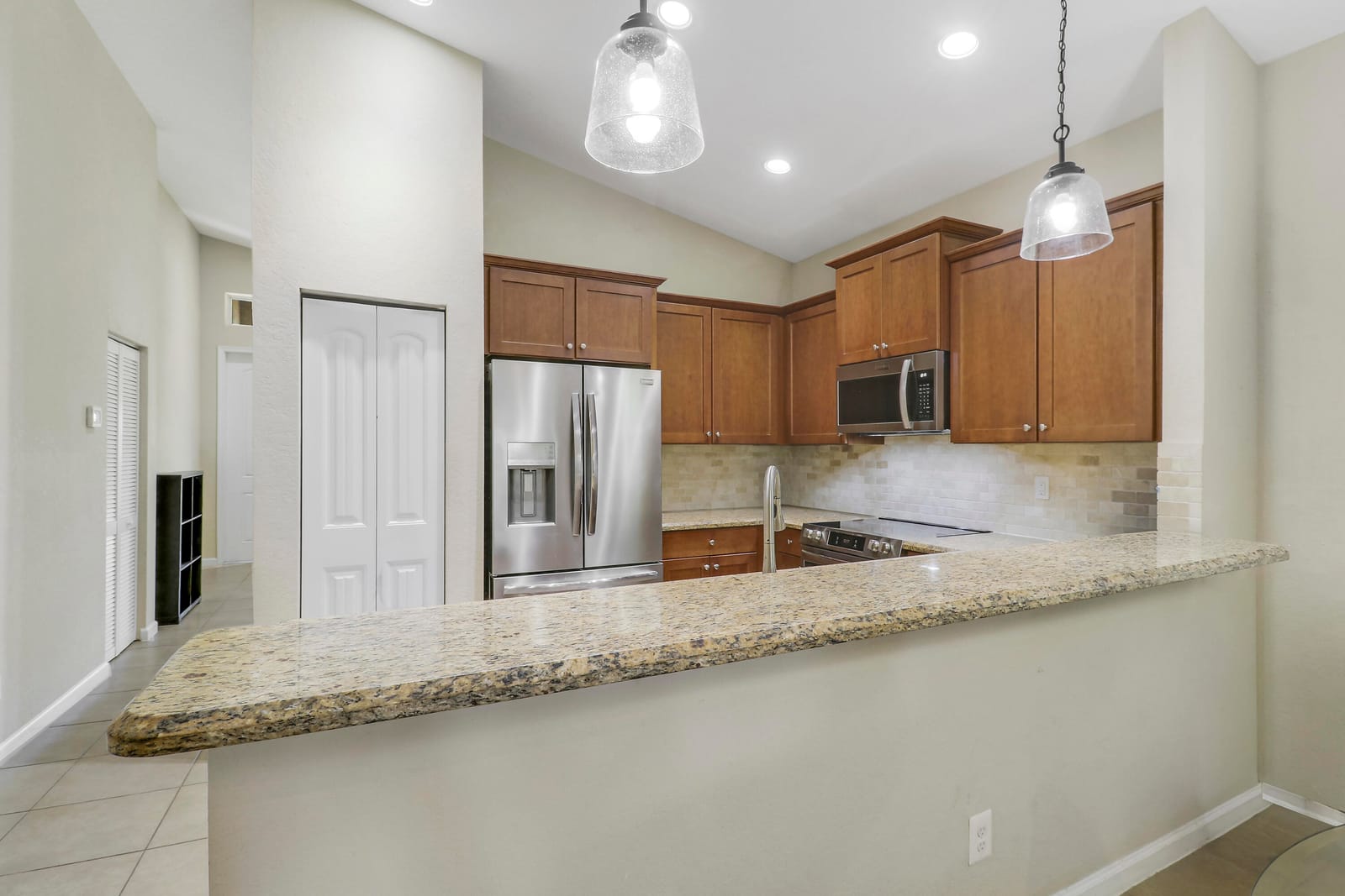 2481 SW SILVERADO Street — photo 12