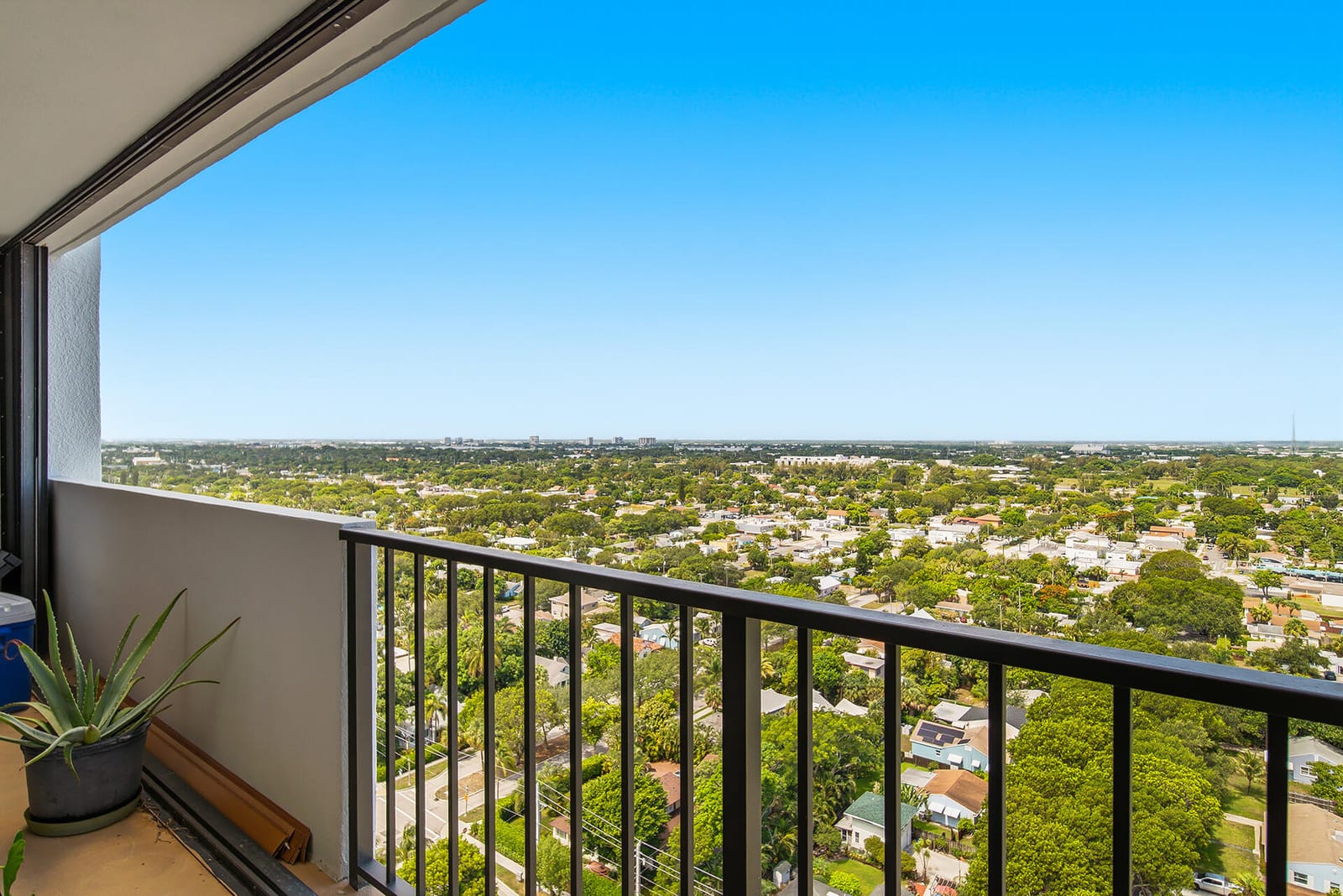 5600 N Flagler Drive 2202 — photo 8