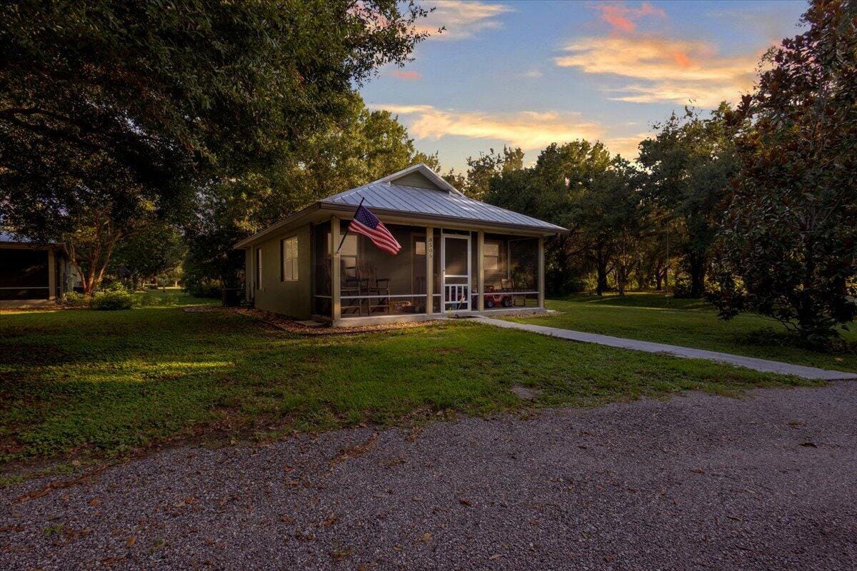 8505 IMMOKOLEE Road — photo 5