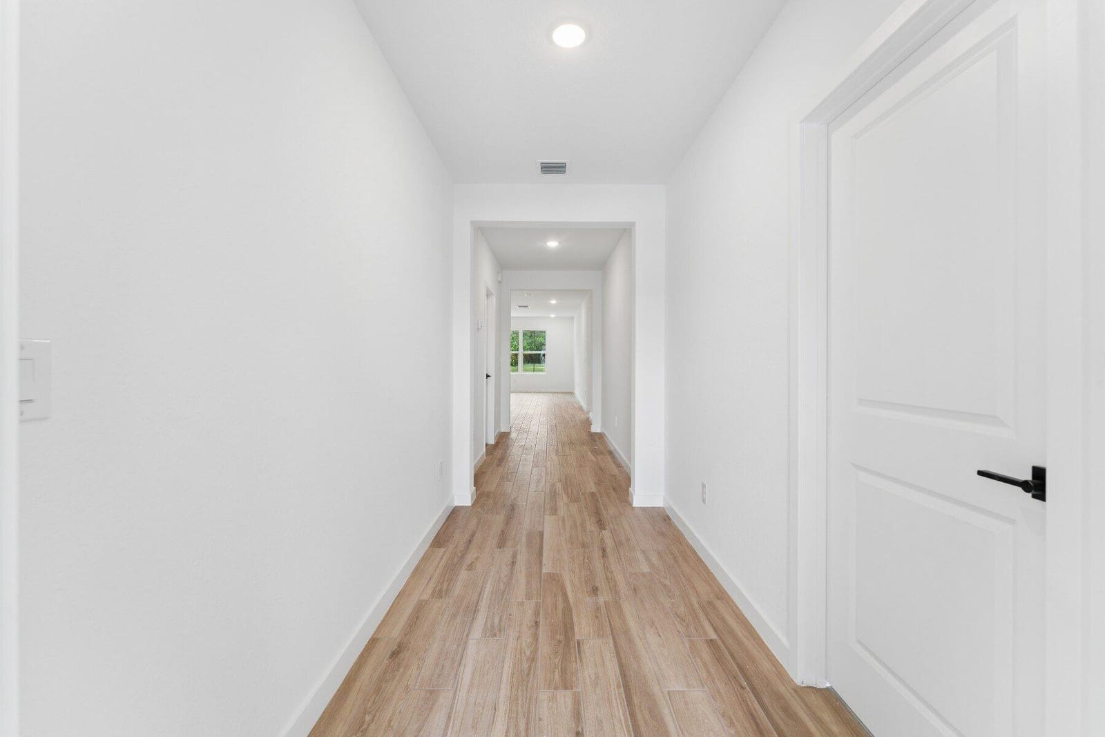 1902 SW BEAUREGARD Street — photo 2