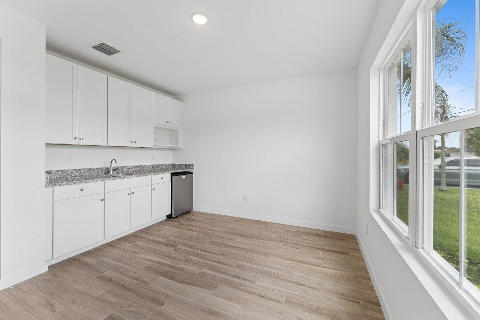 1902 SW BEAUREGARD Street — photo 3