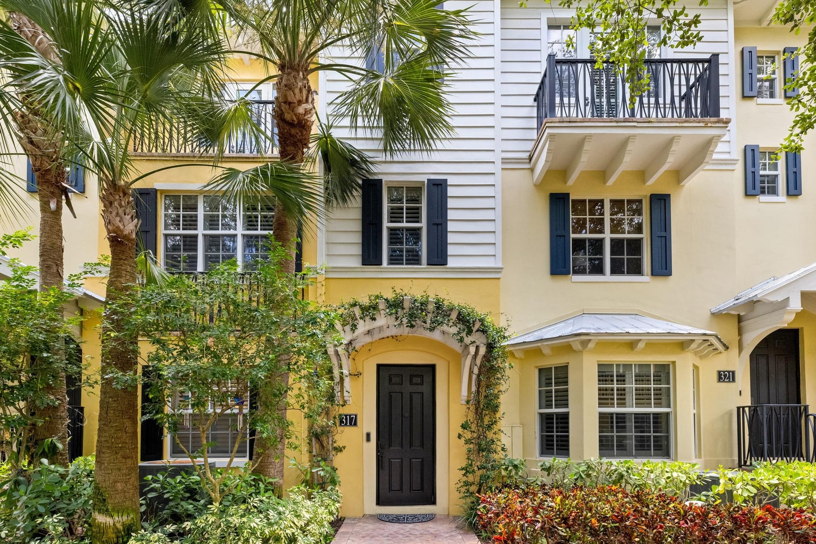 317 S Bromeliad, West Palm Beach, FL 33401 photo 2
