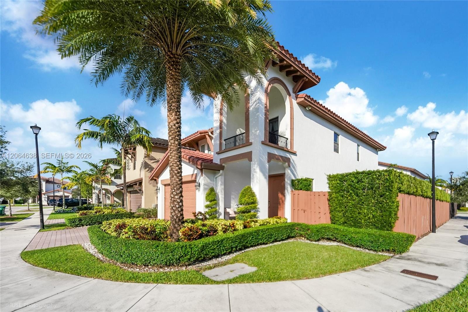 8723 NW 102nd Place, Doral, FL 33178 photo 2
