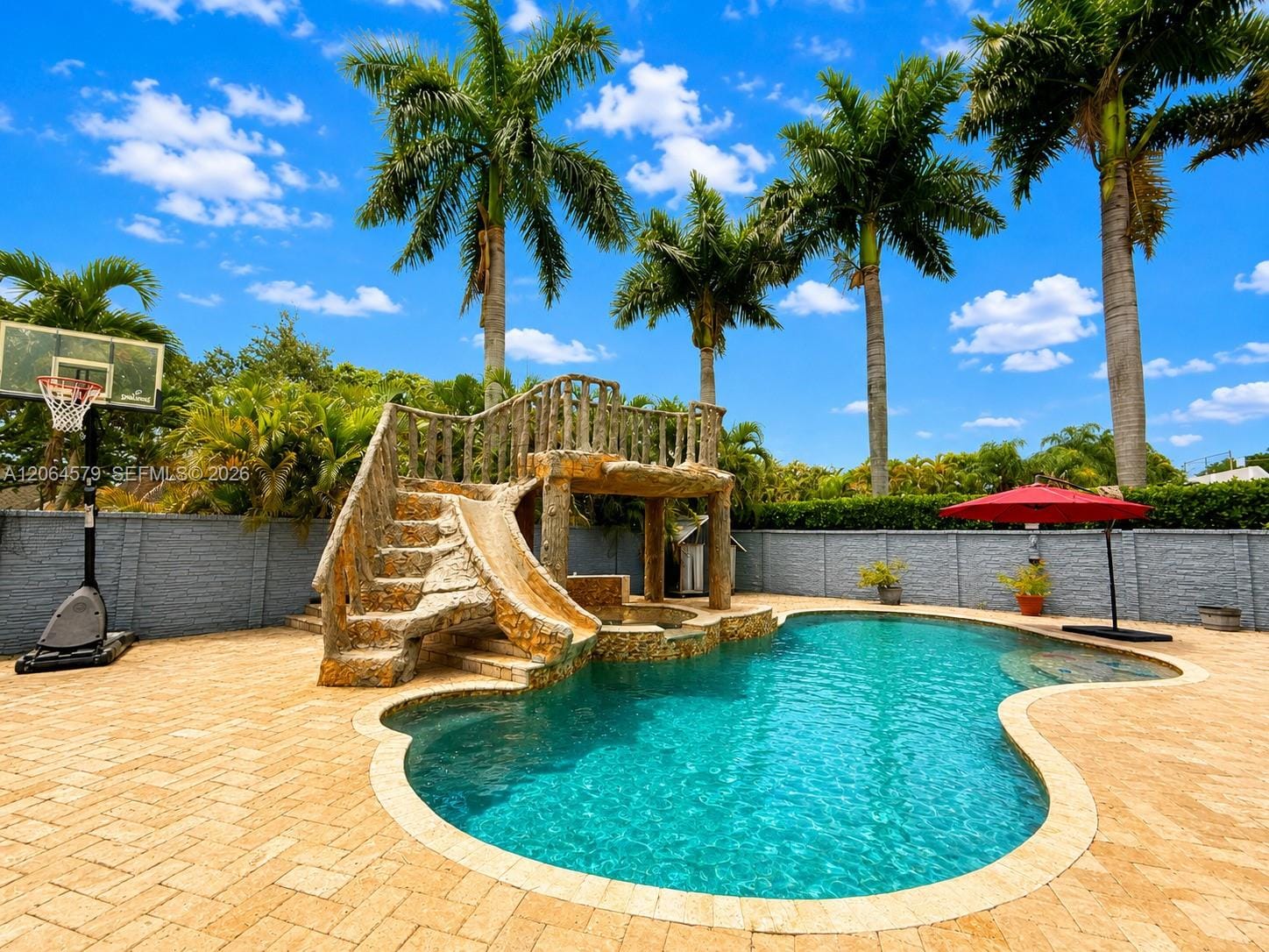 18758 NW 78th Place, Hialeah, FL 33015 photo 30