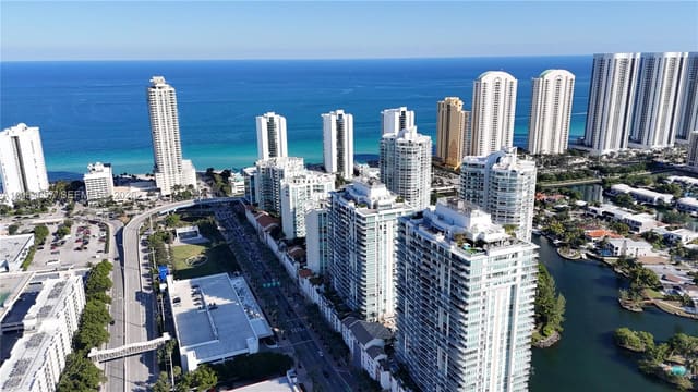 300 Sunny Isles Boulevard 4-1405, Parque Towers, Sunny Isles Beach, FL
