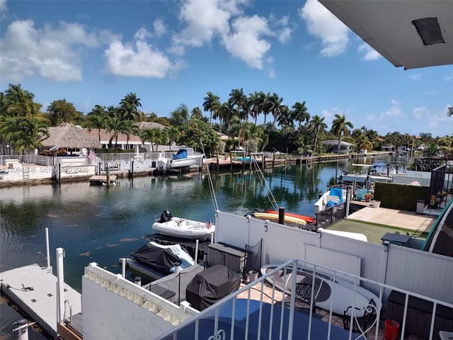 2061 NE 123rd Street, North Miami, FL 33181