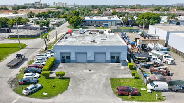 2202 W 78TH Street, Hialeah, FL