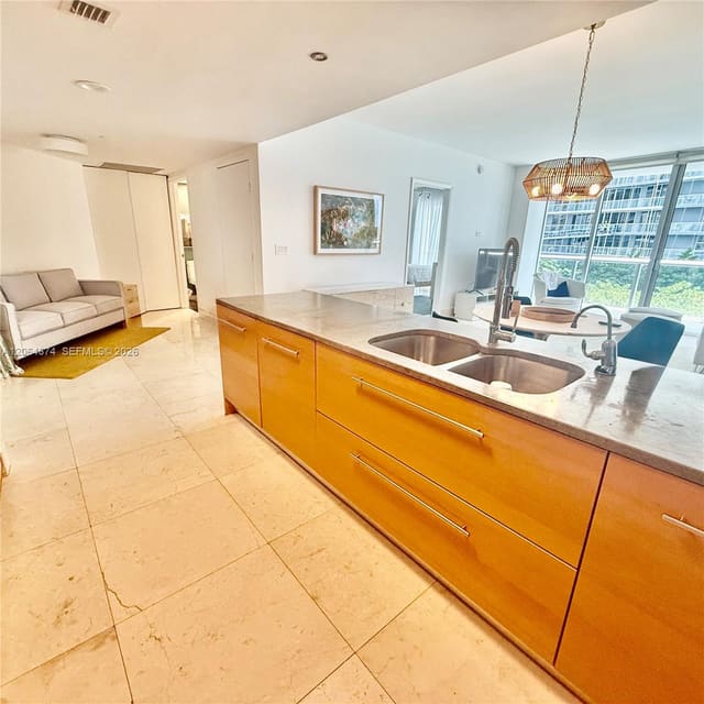 475 Brickell Avenue 1609, Icon Brickell, Miami, FL