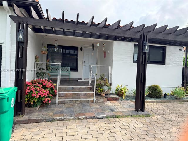 1525 SW 19th Terrace, Miami, FL 33145