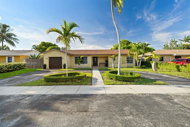 11045 SW 161st Terrace, Pine Lake Sec Two, Miami, FL