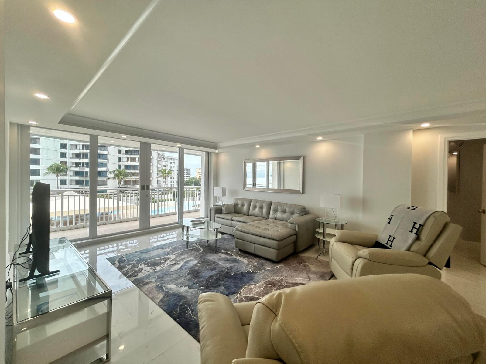 3546 S Ocean Boulevard 405 — photo 5