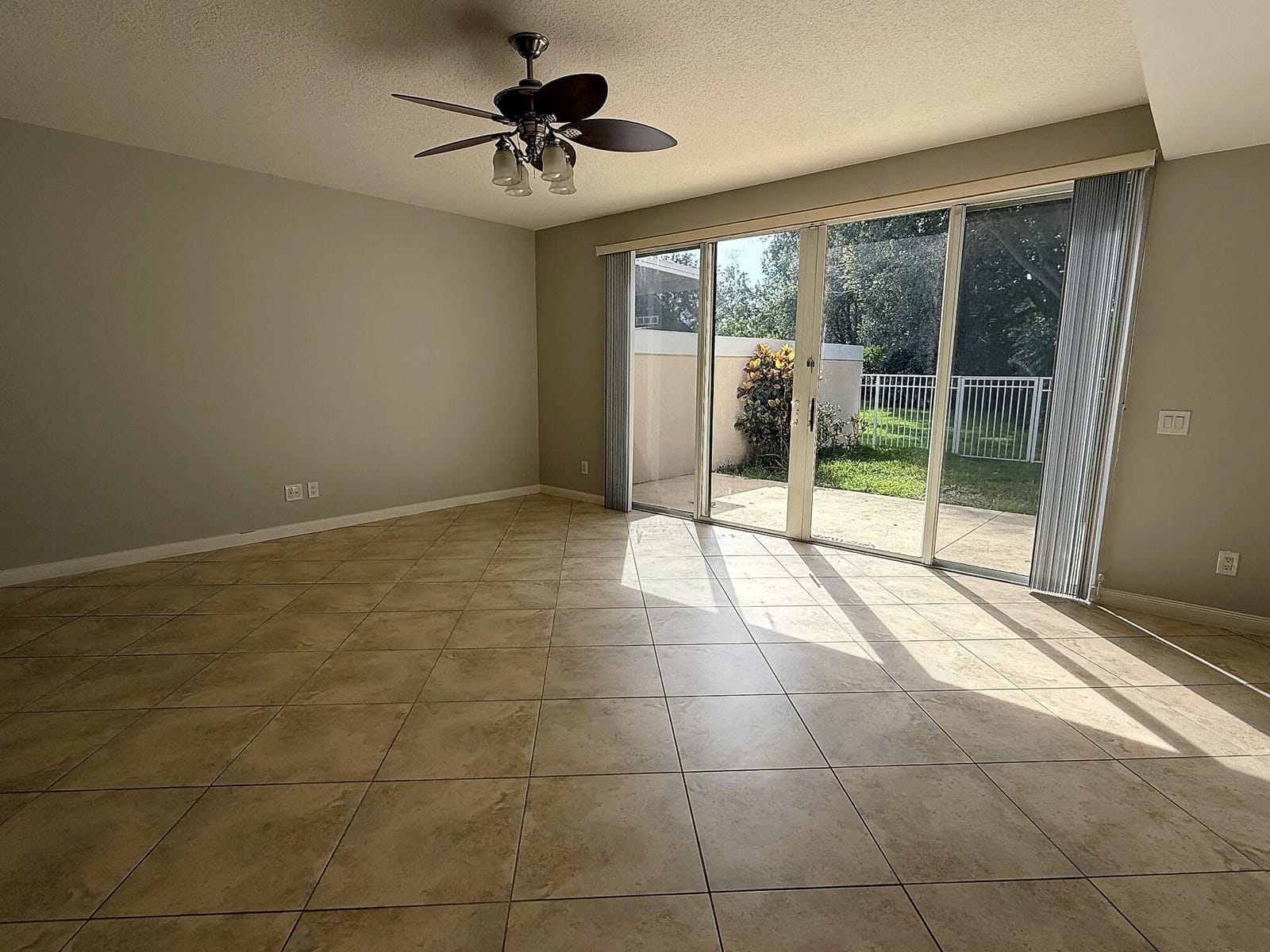 230 FORTUNA Drive — photo 8