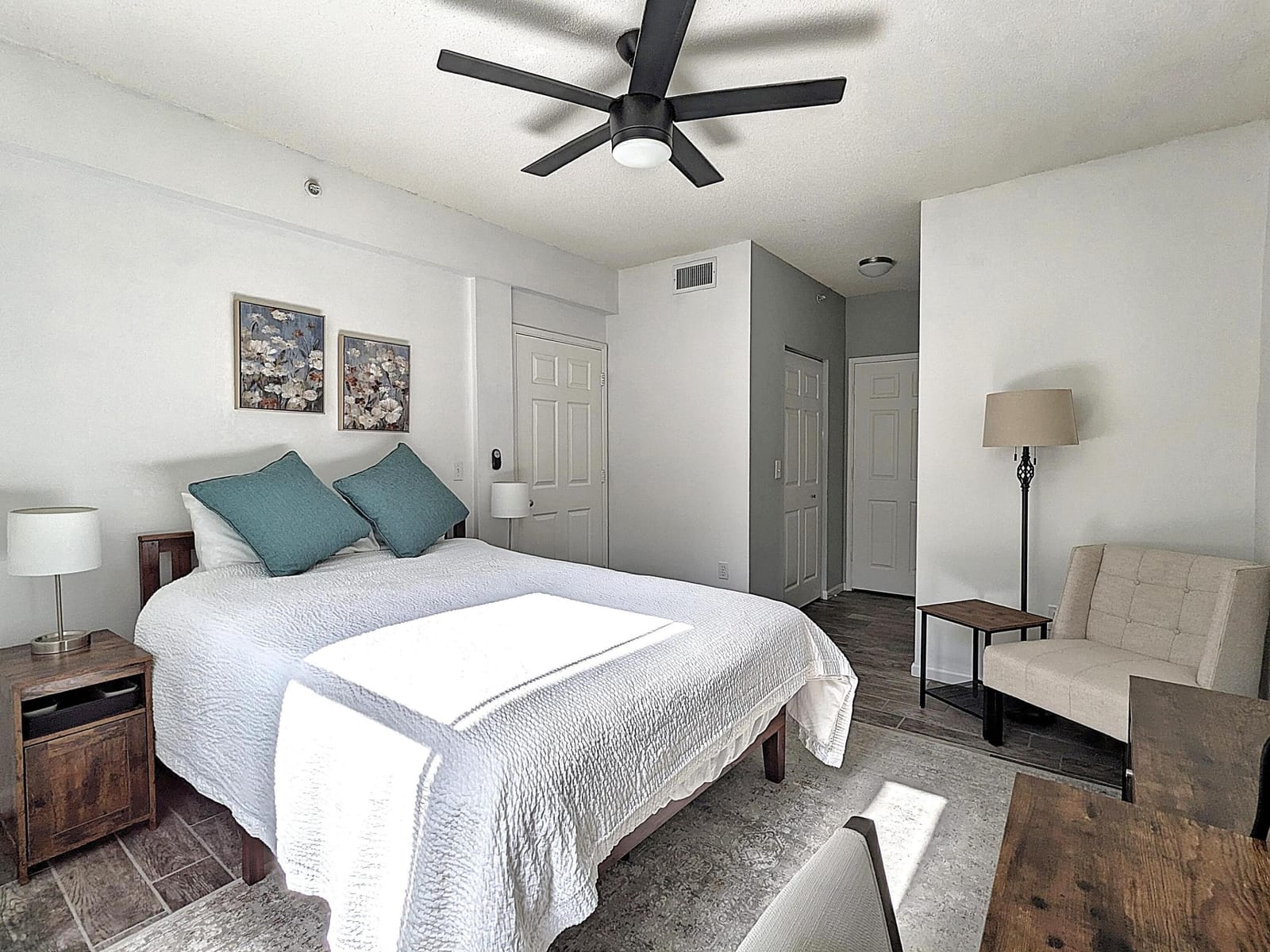 630 S Sapodilla Avenue 308 — photo 6