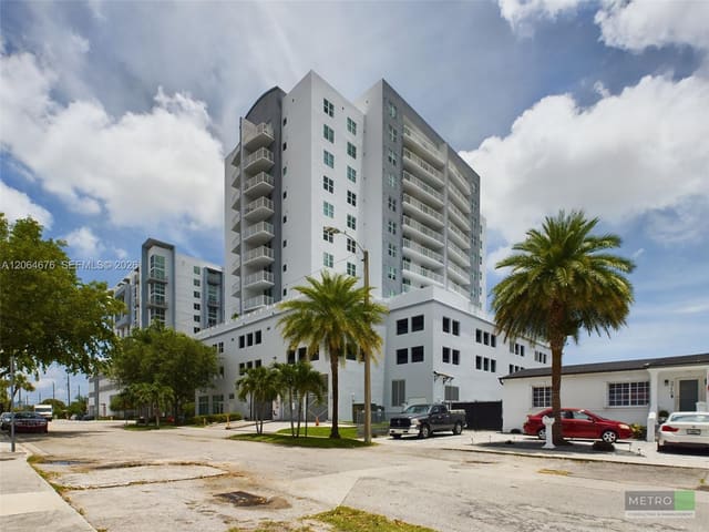 60 NW 37th Avenue 603, Miami, FL 33125