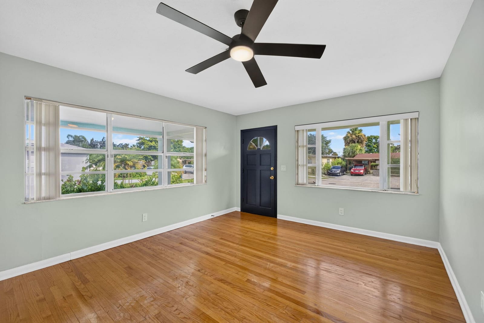 1547 W 10TH Street, Riviera Beach, FL 33404 photo 13