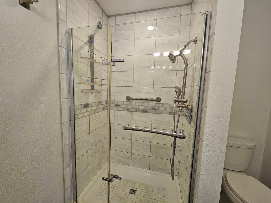 7680 SE Shenandoah Drive, Hobe Sound, FL 33455 photo 14