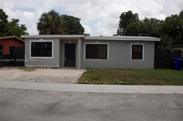 2732 NW 5th Street, Pompano Beach, FL 33069