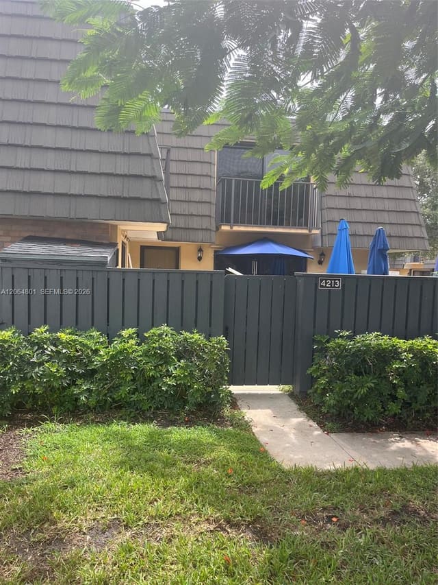4213 42nd Way, West Palm Beach, FL 33407