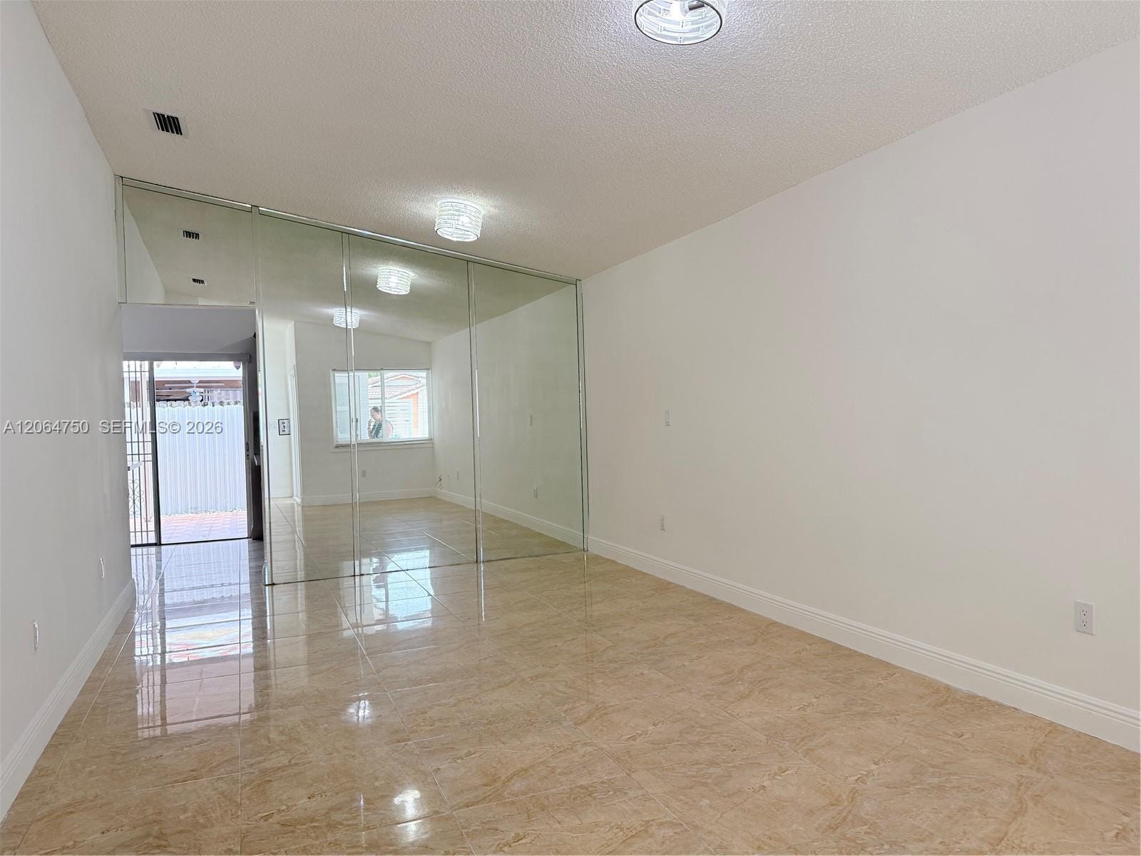 2854 W 75th Terrace — photo 6