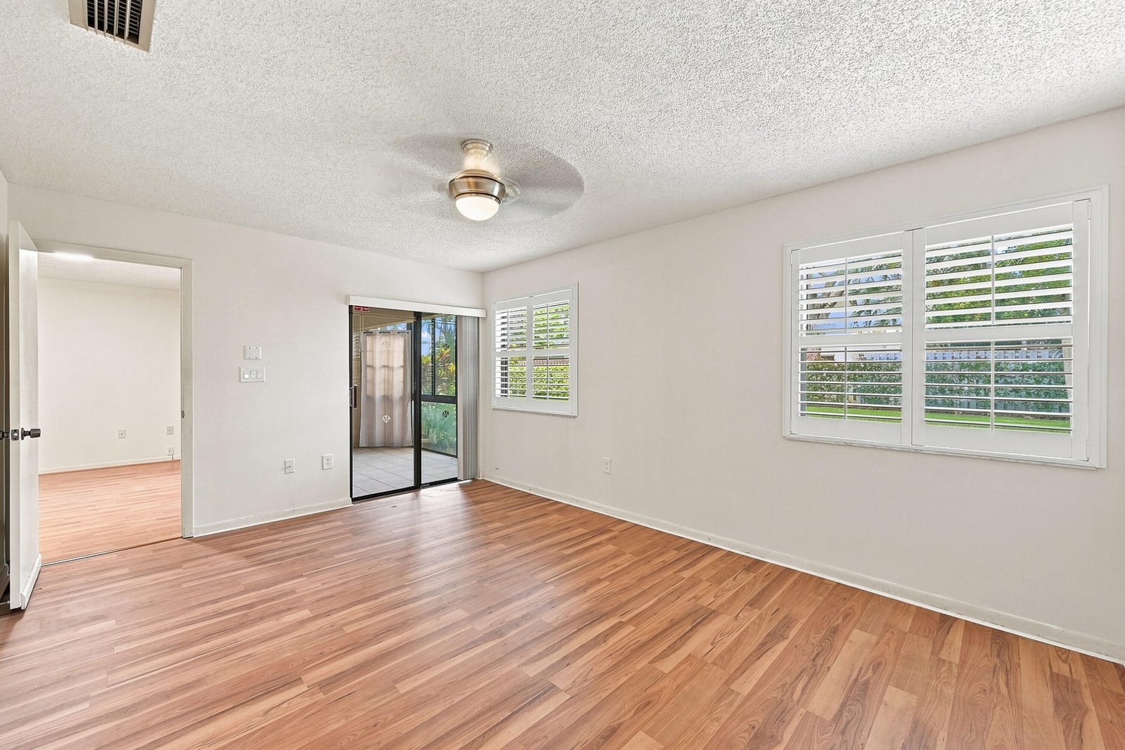 9825 NW 1ST Court, Plantation, FL 33324 photo 13