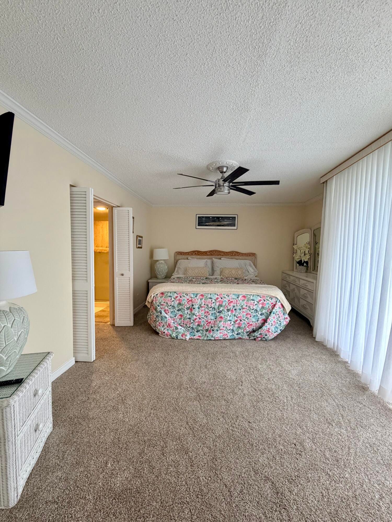 2425 PRESIDENTIAL Way 304, West Palm Beach, FL 33401 photo 12