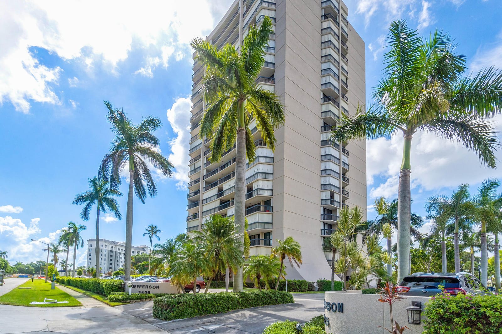 2425 PRESIDENTIAL Way 304, West Palm Beach, FL 33401 photo 17