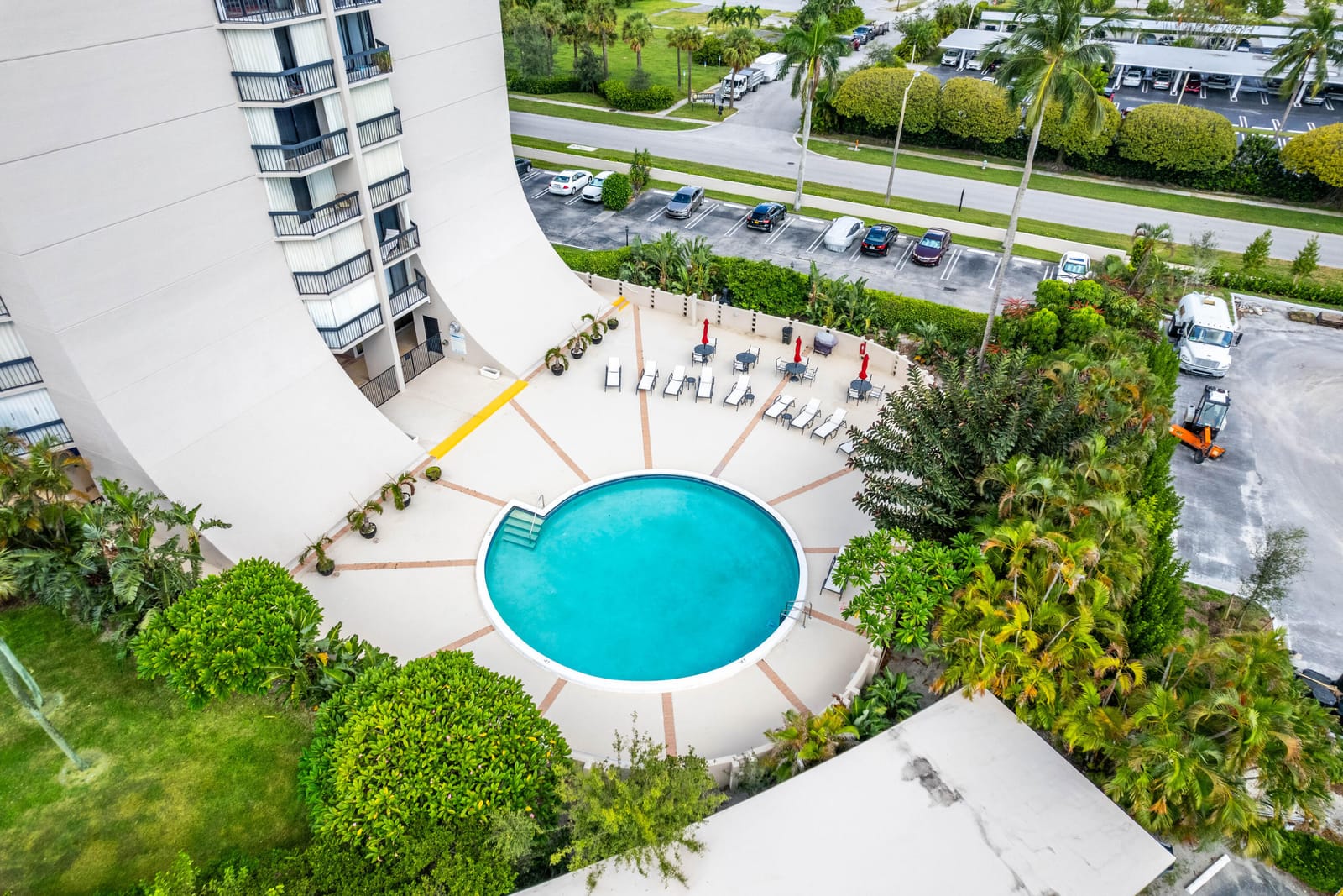 2425 PRESIDENTIAL Way 304, West Palm Beach, FL 33401 photo 22
