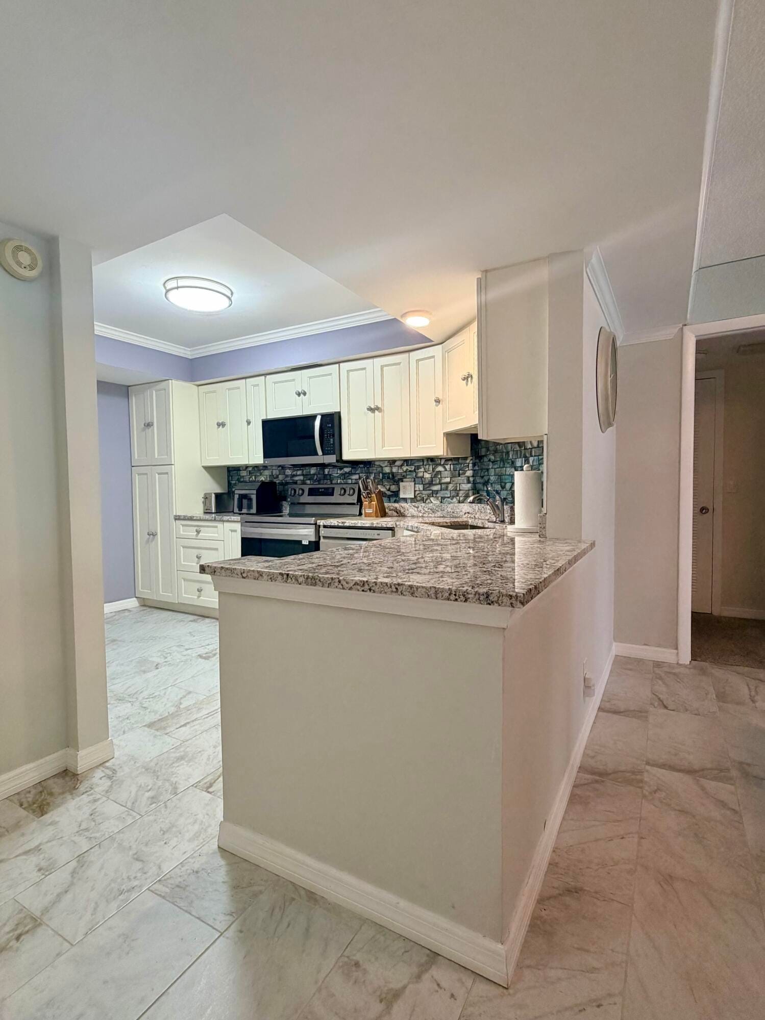 2425 PRESIDENTIAL Way 304, West Palm Beach, FL 33401 photo 5