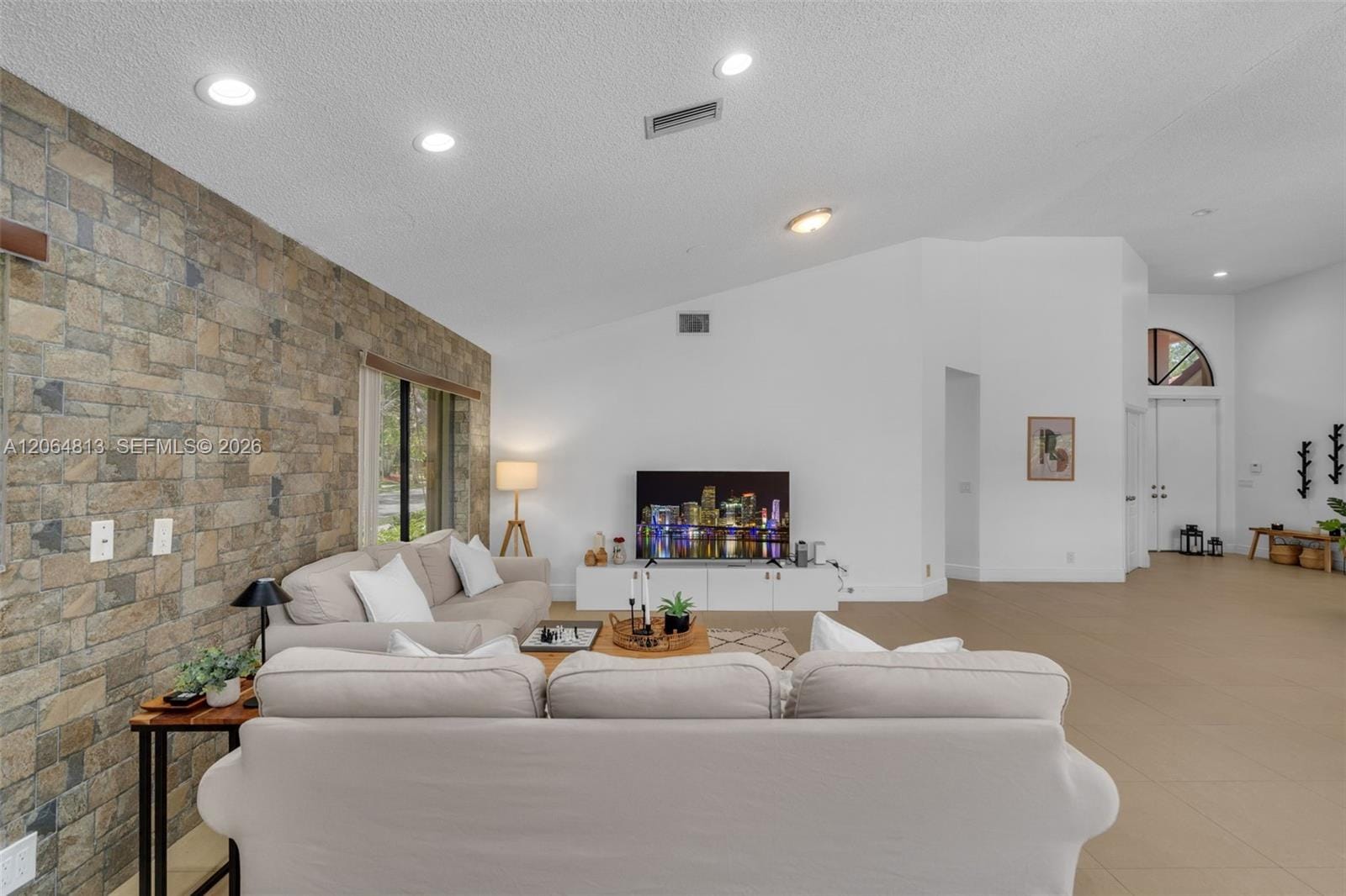 1051 Deerpath Court — photo 5