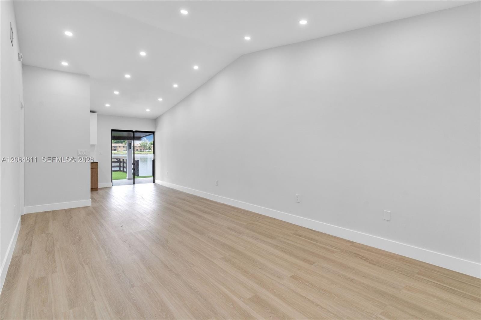 2523 W 65th Street — photo 4