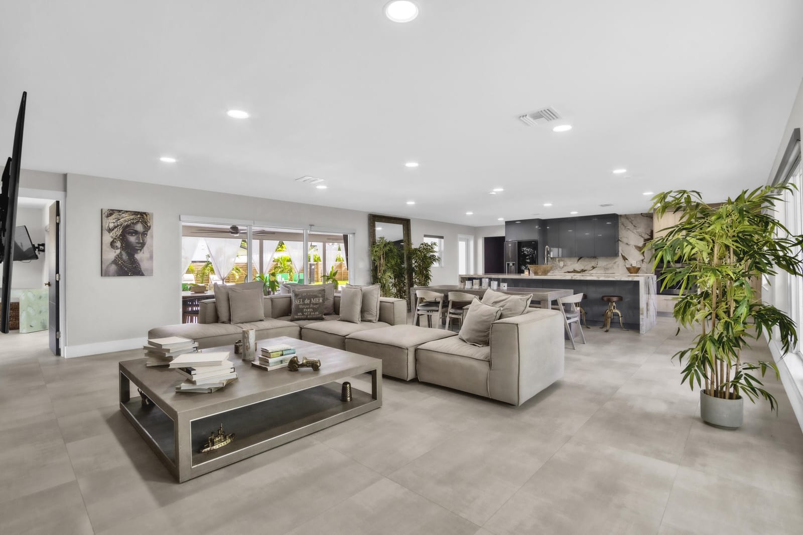 6800 NW 6th Street — photo 3