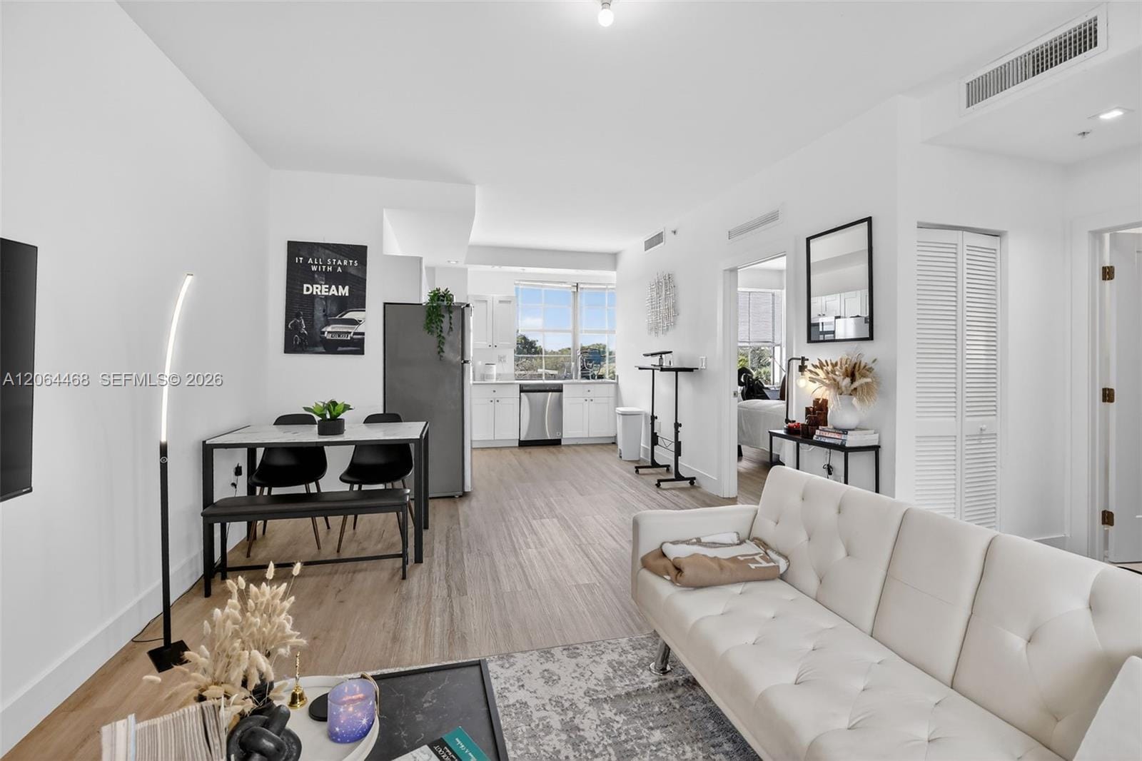 4100 SW 64th Avenue 301 — photo 2