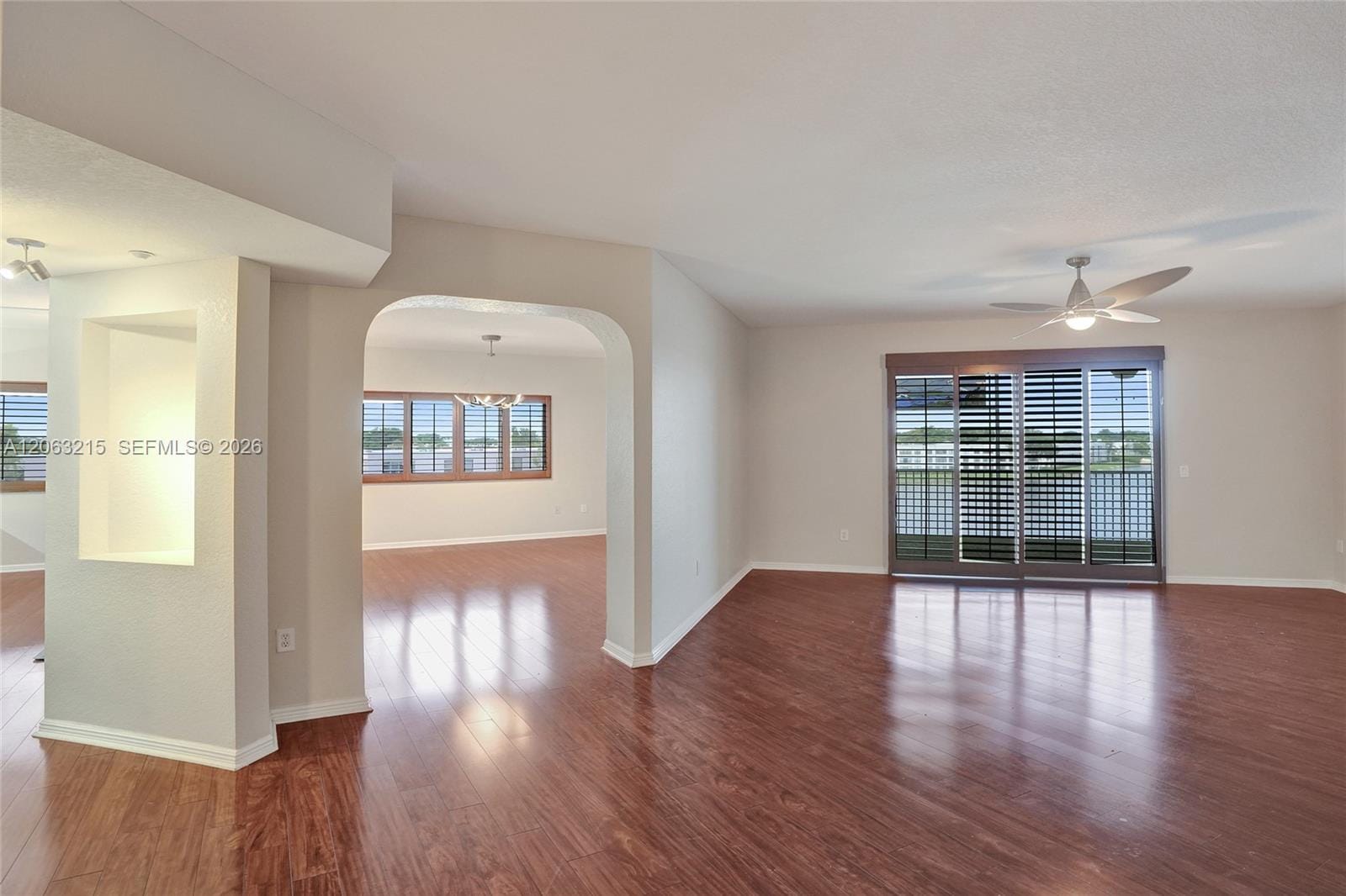 7611 Southampton Terrace 409 — photo 7