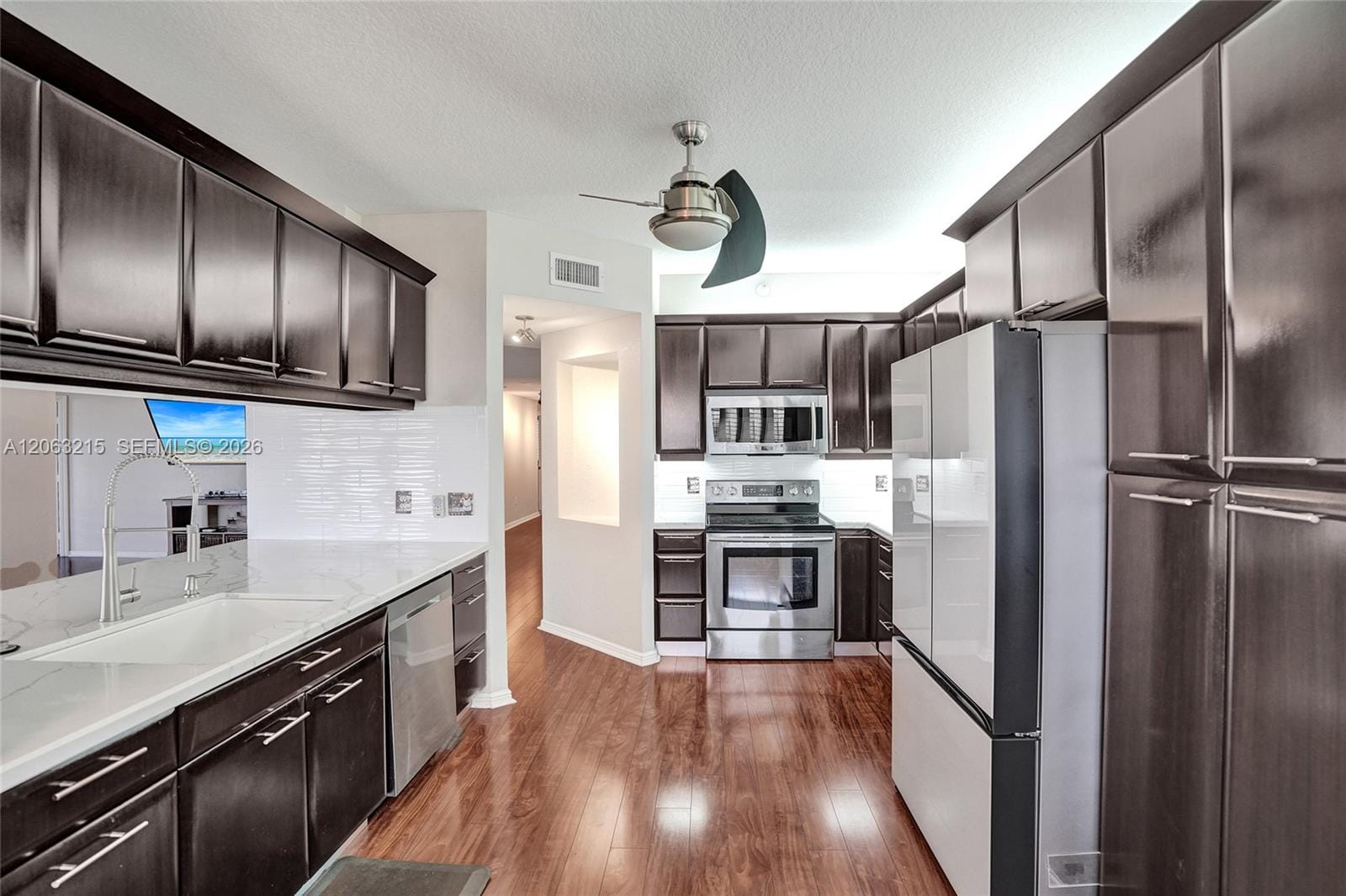 7611 Southampton Terrace 409 — photo 9