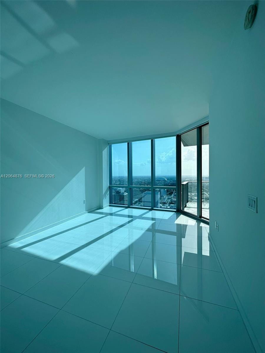 851 NE 1st Avenue 4006, Miami, FL 33132 photo 25