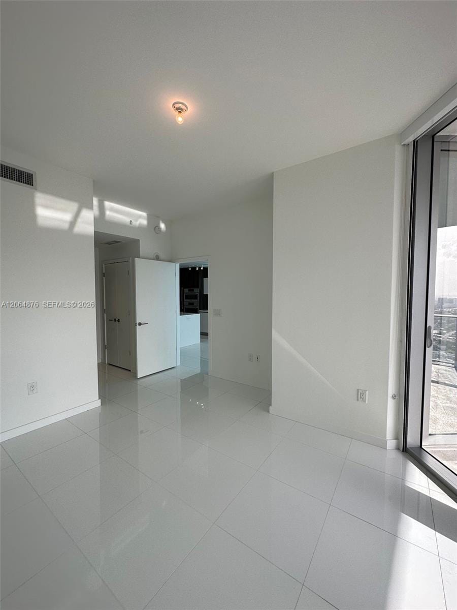 851 NE 1st Avenue 4006, Miami, FL 33132 photo 28