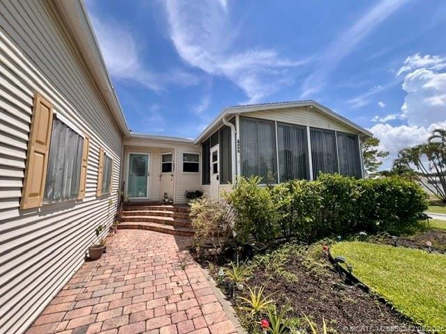 4090 5th Avenue — photo 7