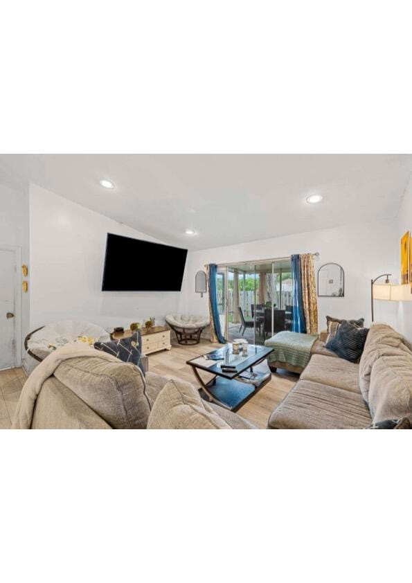 4021 SW 72ND Terrace — photo 9
