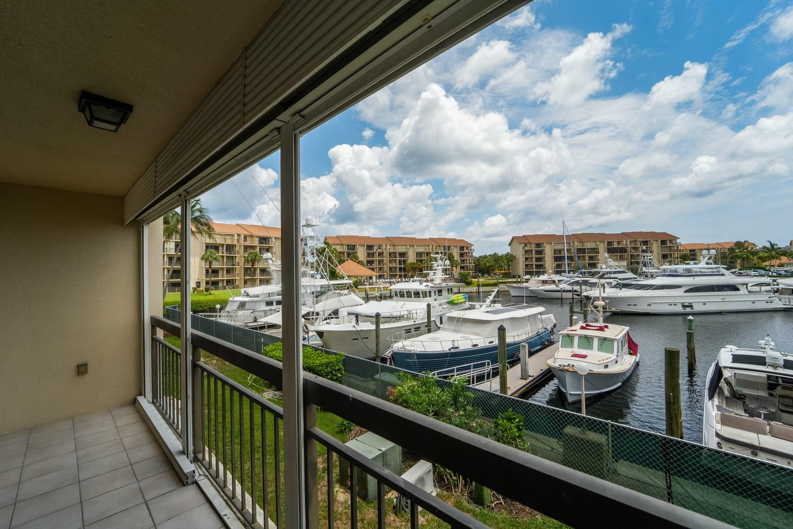 2601 MARINA ISLE Way 204 — photo 11