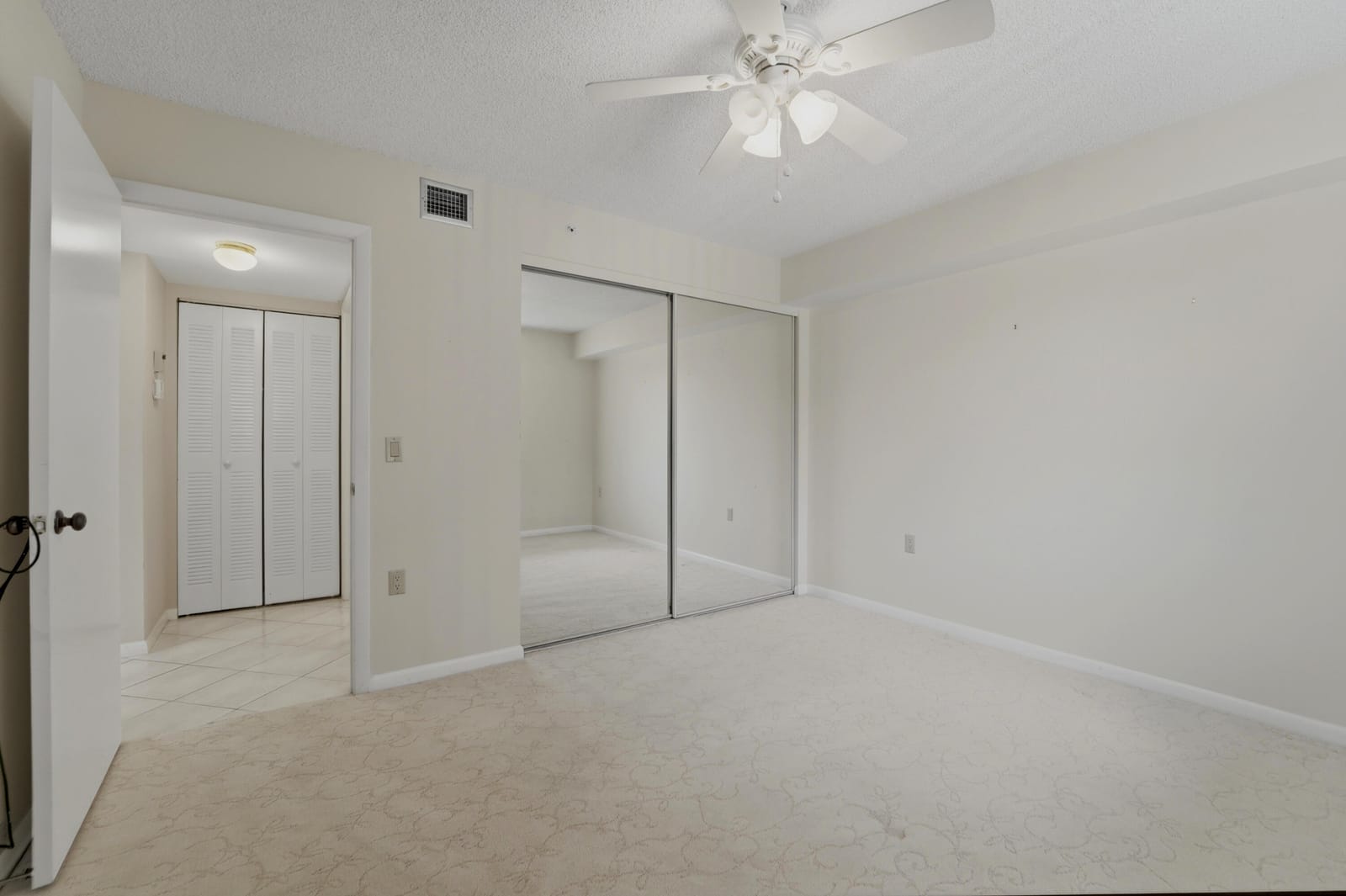 2601 MARINA ISLE Way 204, Jupiter, FL 33477 photo 23