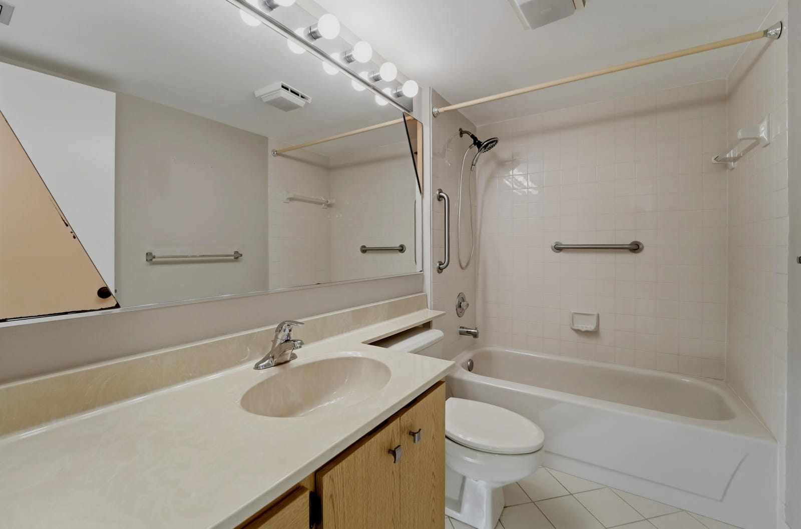 2601 MARINA ISLE Way 204, Jupiter, FL 33477 photo 24