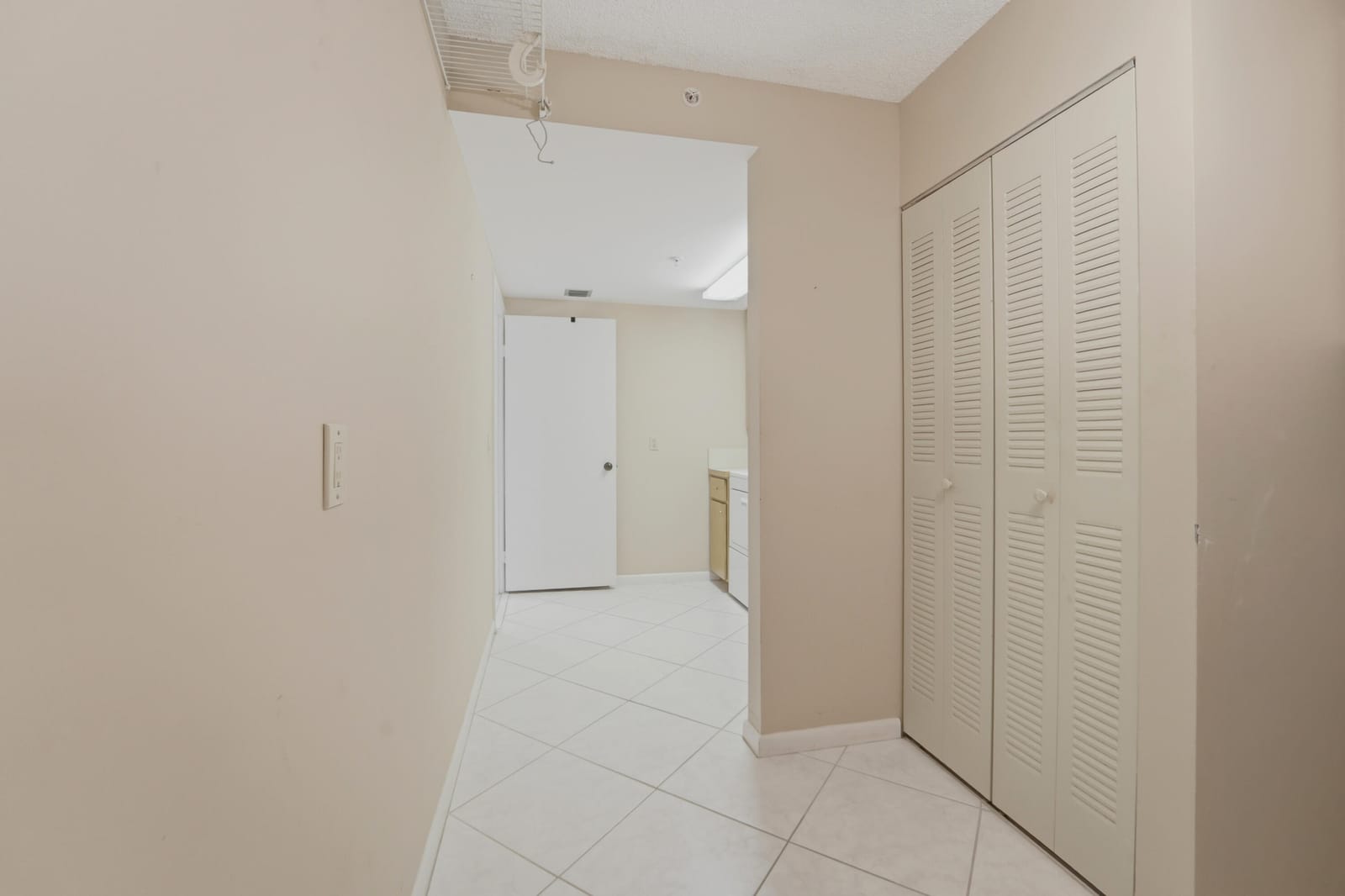 2601 MARINA ISLE Way 204, Jupiter, FL 33477 photo 27