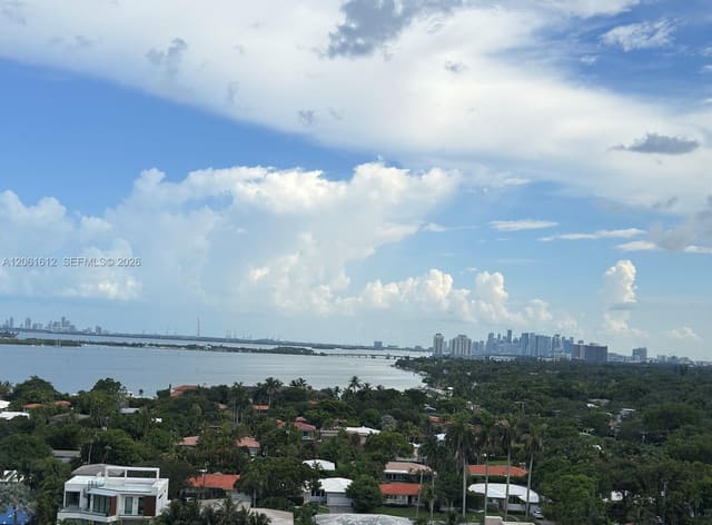2000 Towerside Terrace 1510, The Towers Of Quayside, Miami, FL