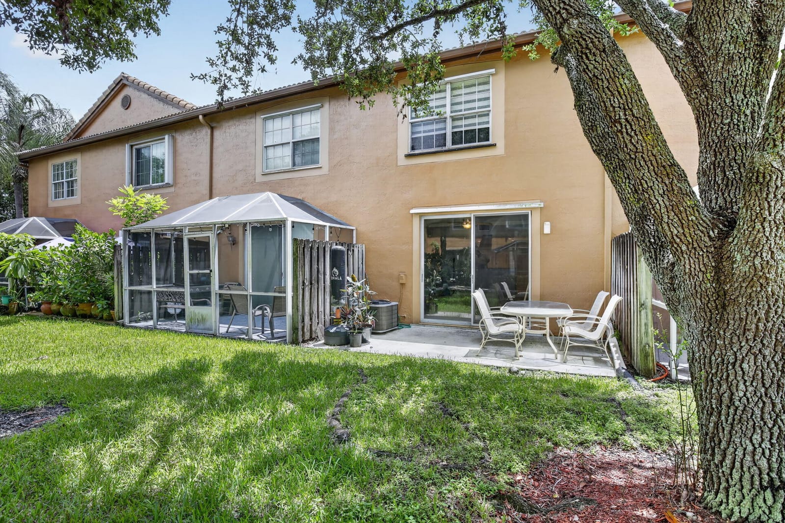 1603 Barcelona Way 3-32, Weston, FL 33327 photo 16