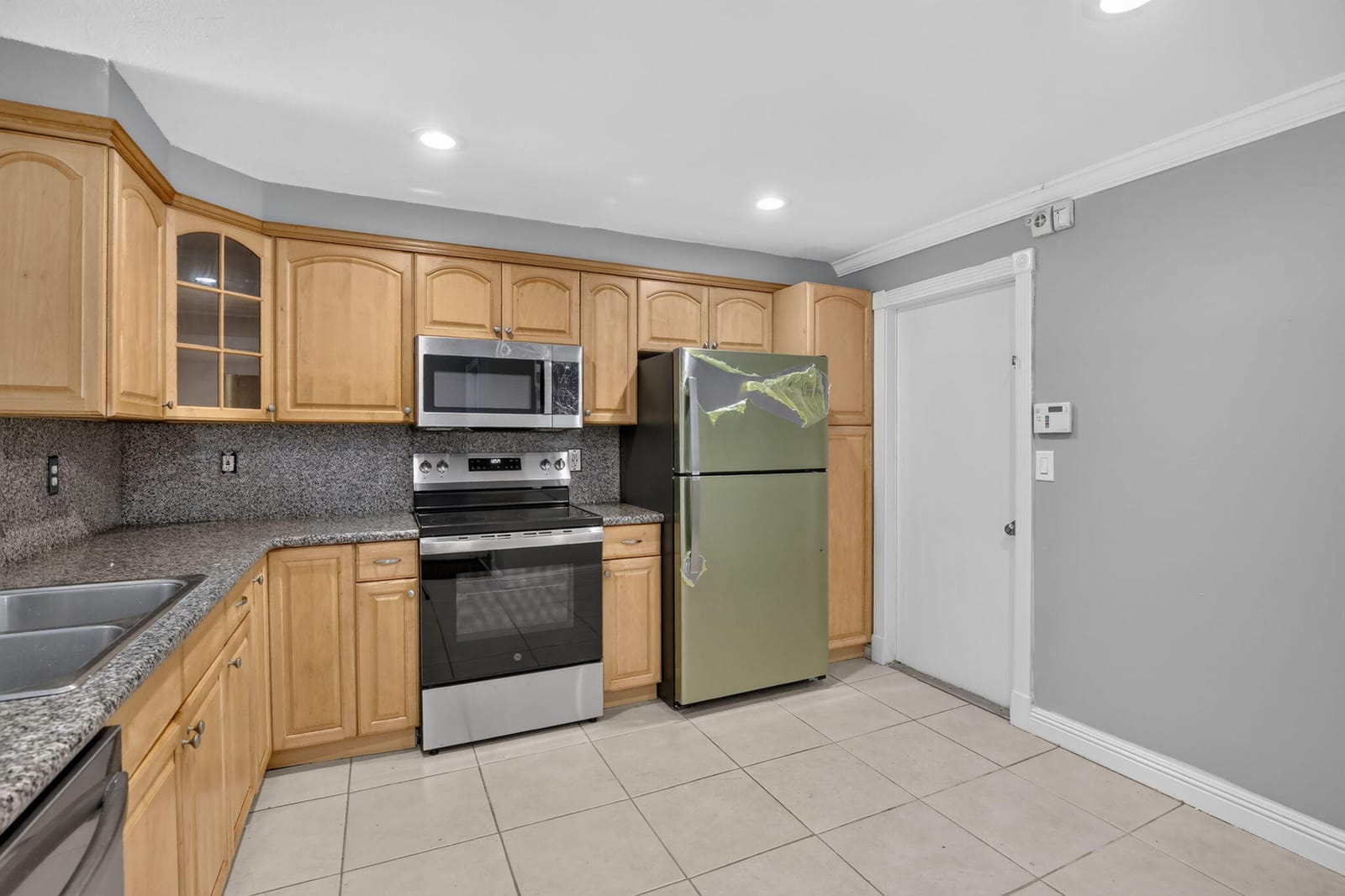 1603 Barcelona Way 3-32 — photo 4