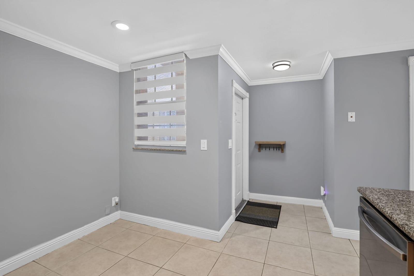 1603 Barcelona Way 3-32 — photo 5